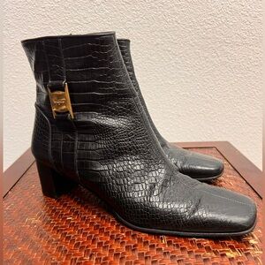 Salvatore Ferragamo Percy Black Crocodile Booties Size 7.5